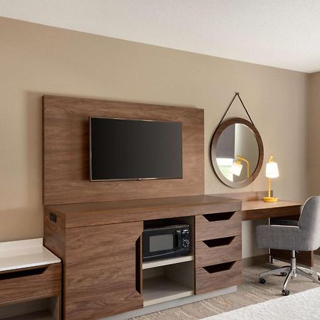 Hampton Inn St. Louis-Columbia Millstadt Junction Εξωτερικό φωτογραφία