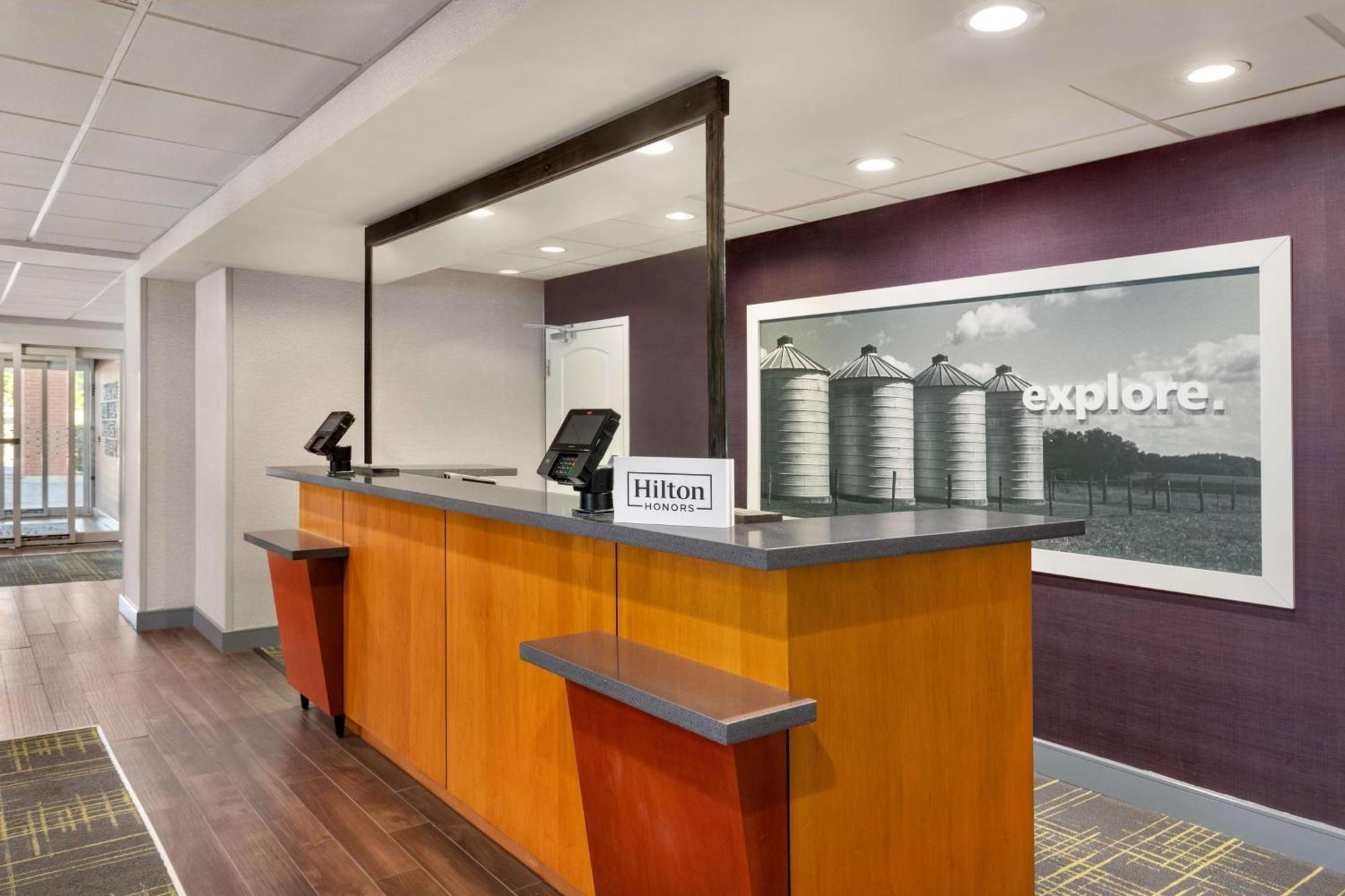 Hampton Inn St. Louis-Columbia Millstadt Junction Εξωτερικό φωτογραφία